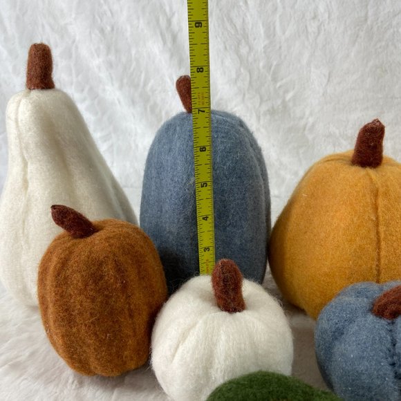 Assorted set of 9 count Felt Decorative Pumpkins Multi color & size New - Picture 6 of 8